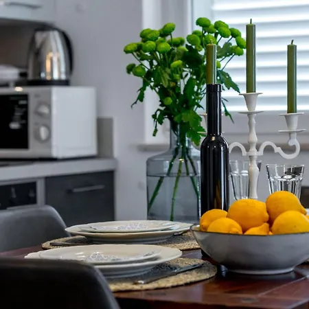 Апартаменты Terra - Comfort One Bedroom With Balcony And View Veliki *