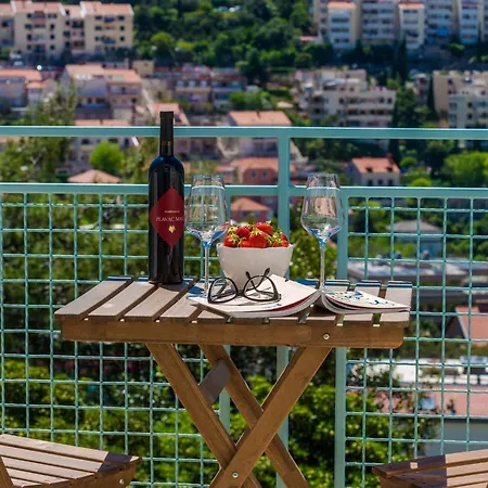 Terra - Comfort One Bedroom With Balcony And View Veliki *