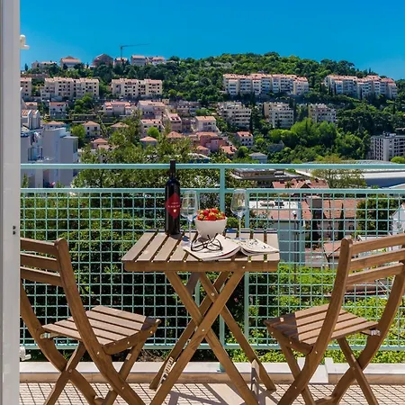 Terra - Comfort One Bedroom With Balcony And View Veliki Апартаменты Дубровник