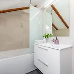 Terra - Comfort One Bedroom With Balcony And View Veliki Apartman