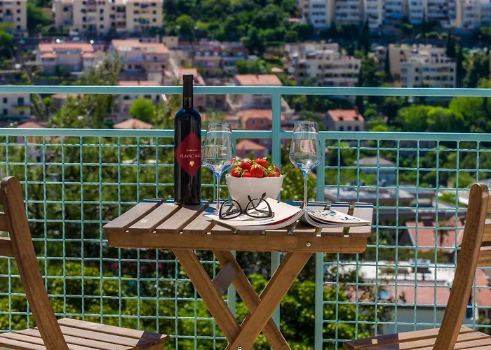 Terra - Comfort One Bedroom With Balcony And View Veliki *